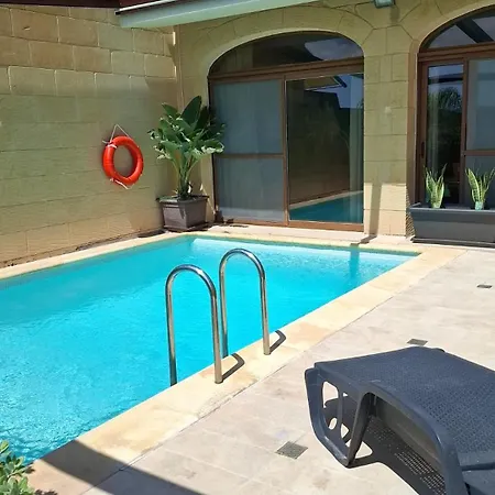 Aurelia Gozo Boutique