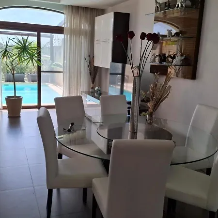 Aurelia Gozo Boutique