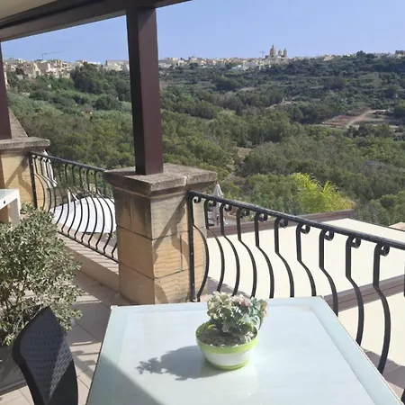 Aurelia Gozo Boutique Couette-café Xagħra