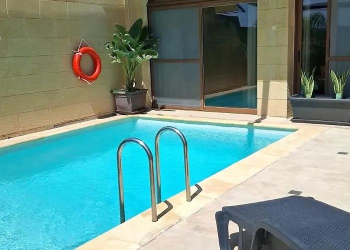 Aurelia Gozo Boutique